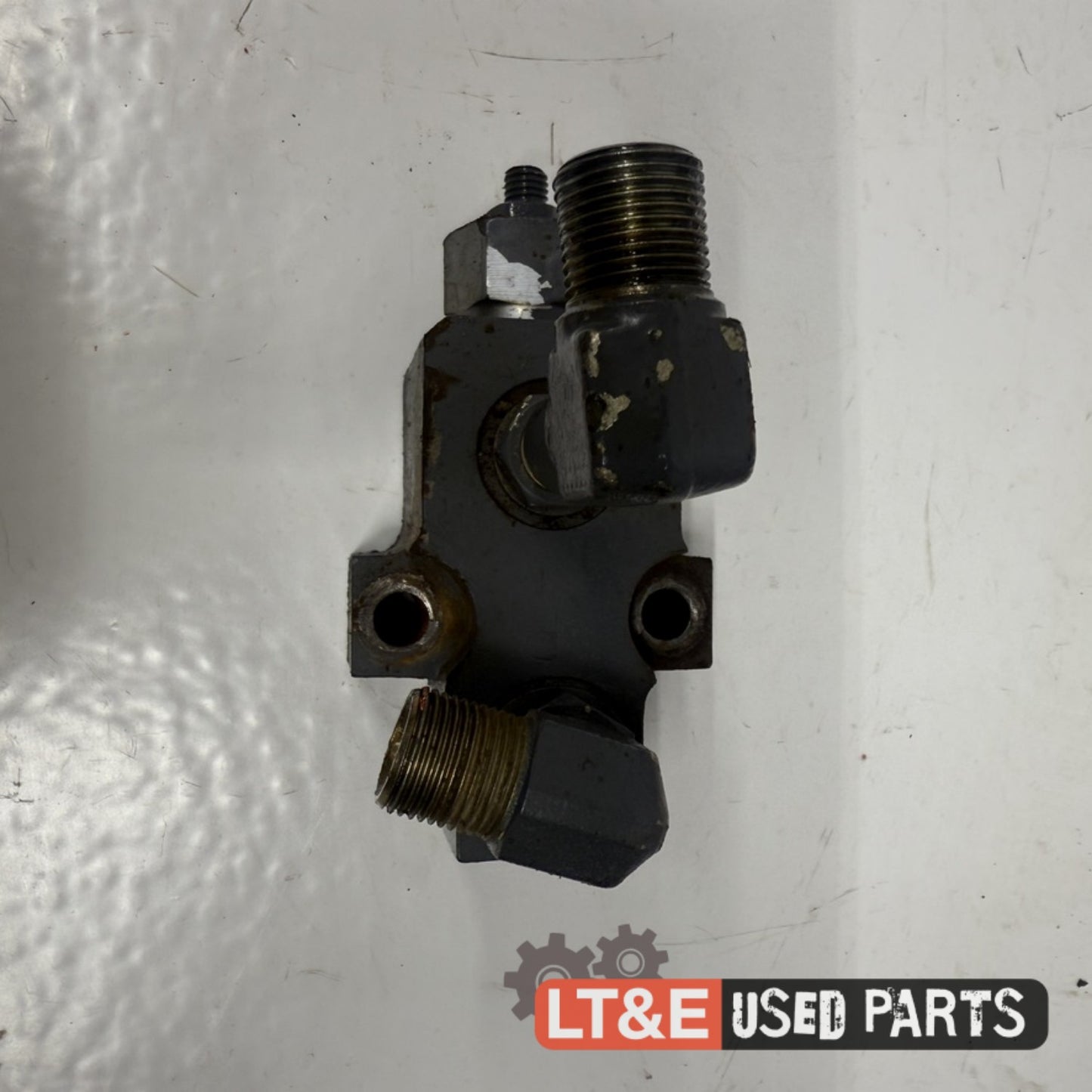 HYDRAULIC PRIORITY VALVE