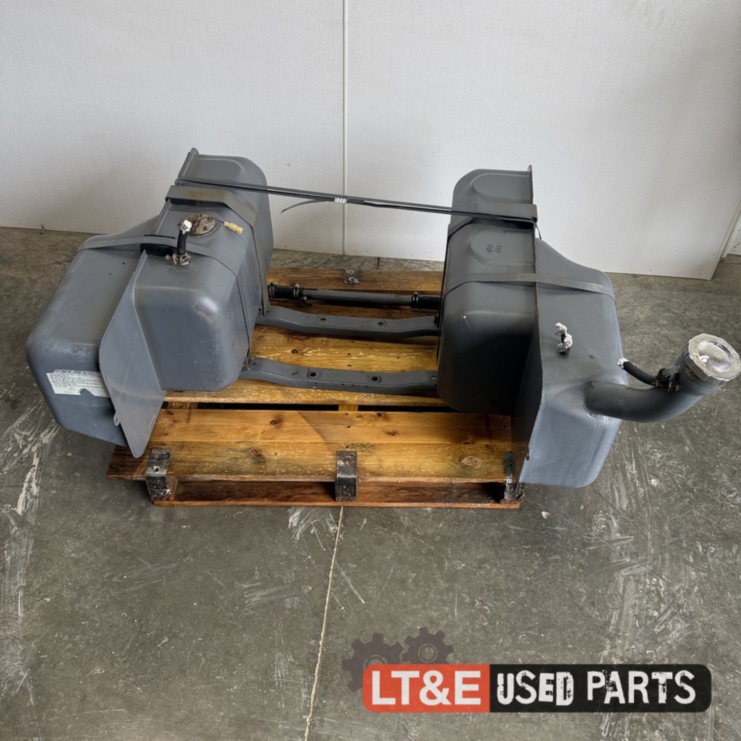 FUEL TANK ASSEMBLY
