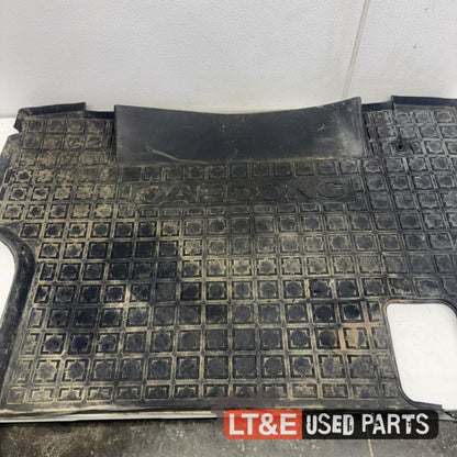 FLOOR MAT ASSEMBLY