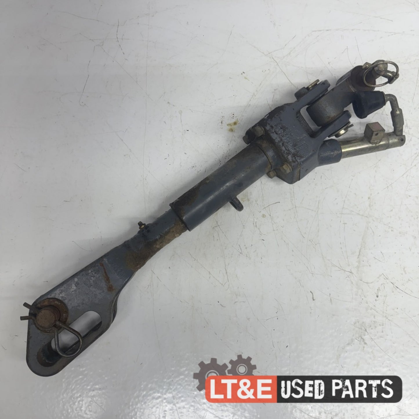 RIGHT HAND LIFT ROD