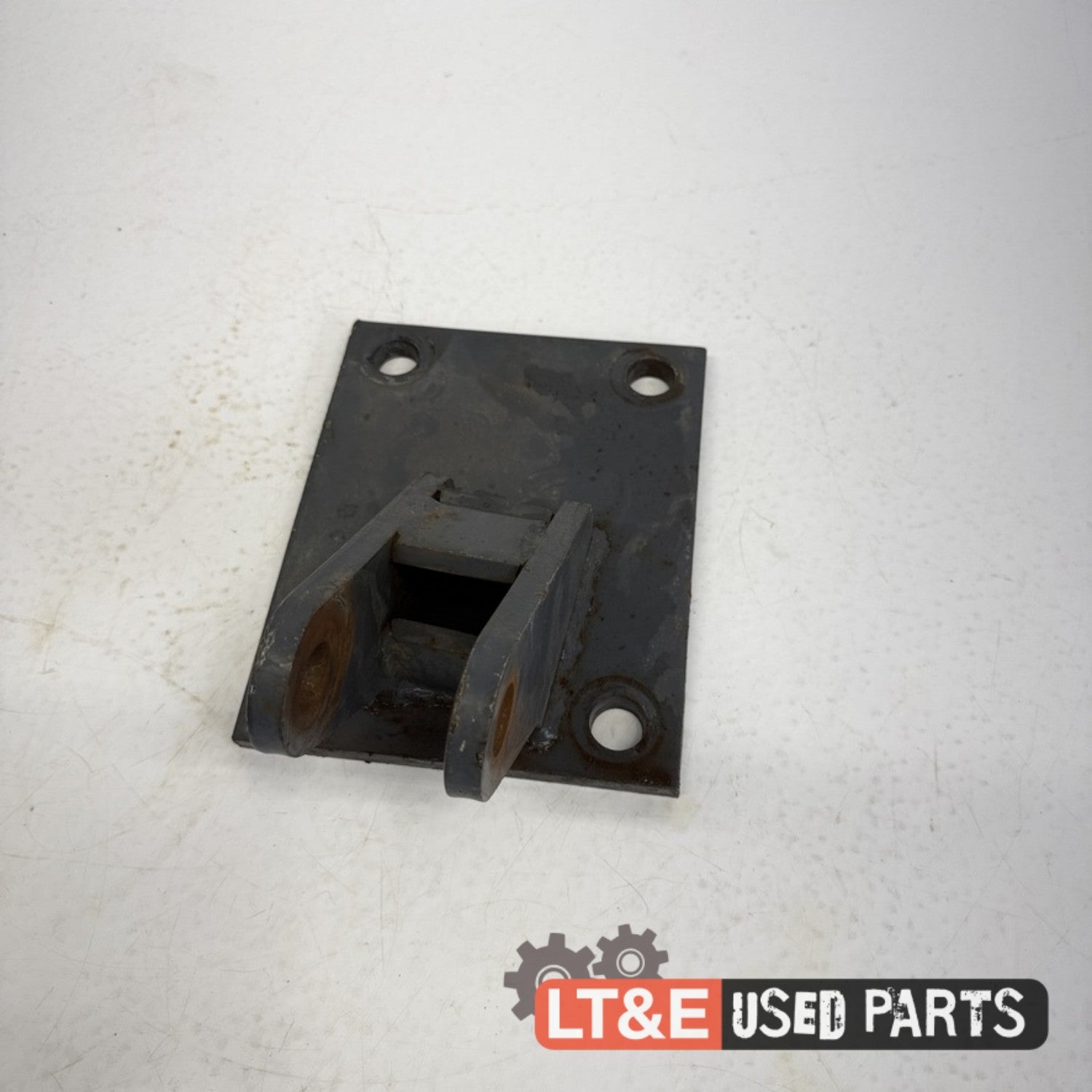 LEFT HAND CHECK LINK BRACKET