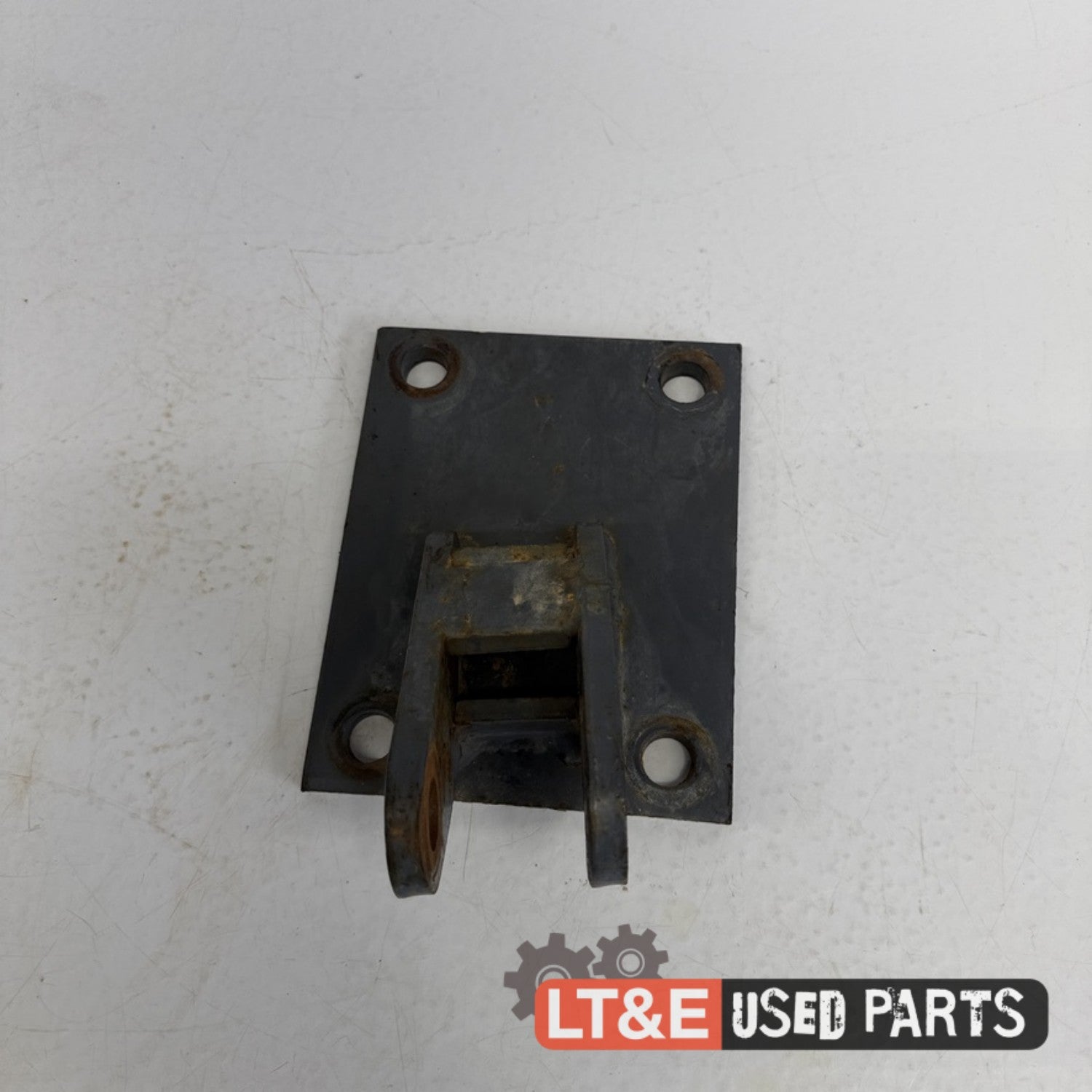 RIGHT HAND CHECK LINK BRACKET
