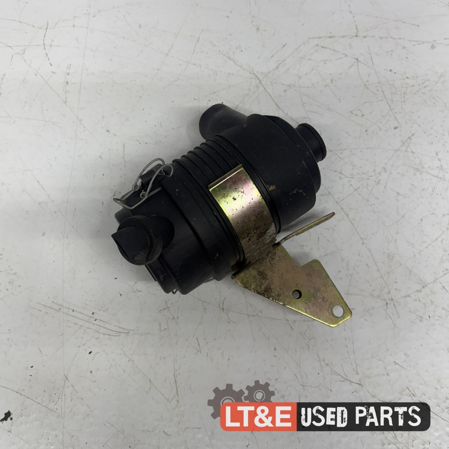 AIR FILTER ASSEMBLY